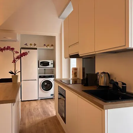 Hely's House Apartment *